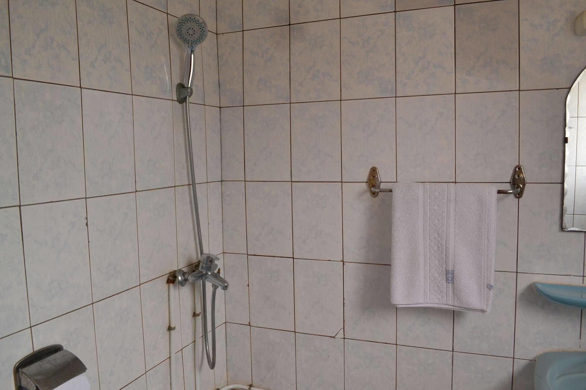 Hotel Lumiere Joss Bonabéri Dış mekan fotoğraf