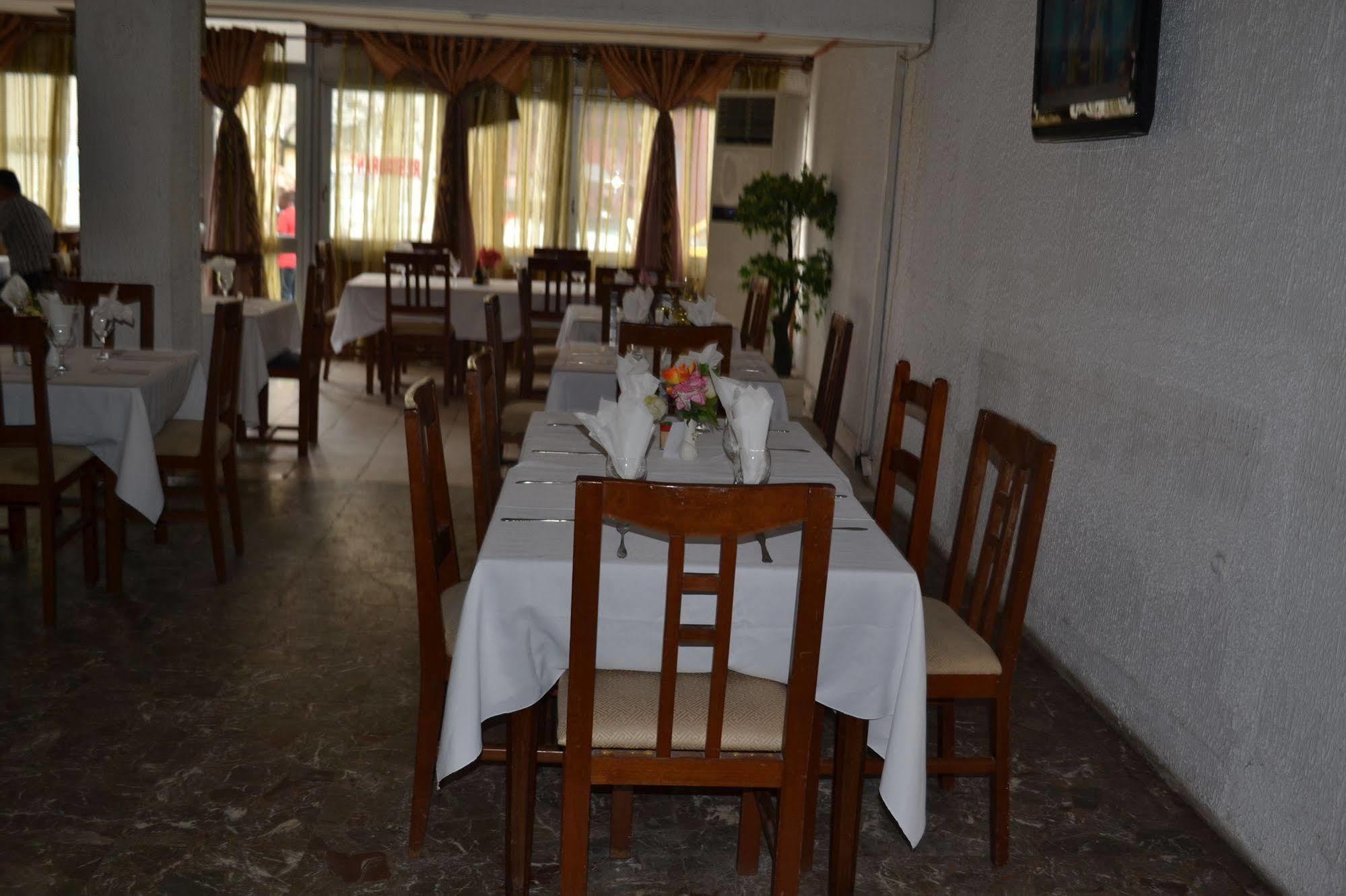 Hotel Lumiere Joss Bonabéri Dış mekan fotoğraf